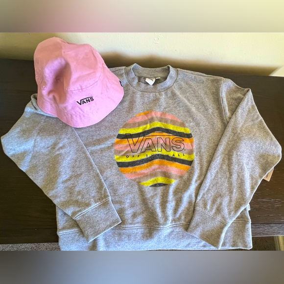 Vans Off the Wall sweatshirt & bucket hat set girls sz small. Adorable! New! - Picture 1 of 12